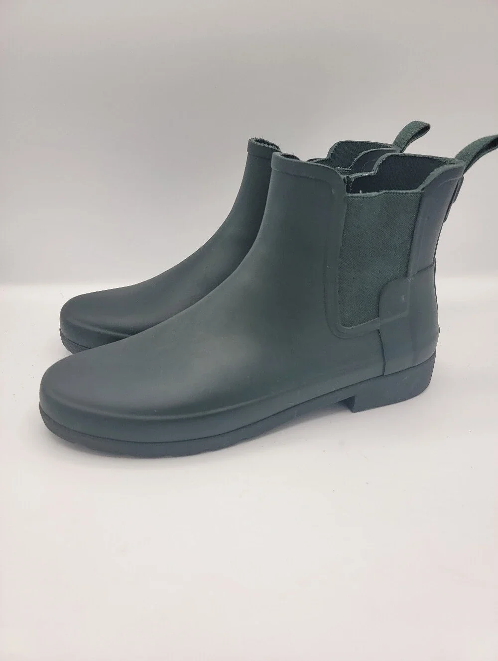 Hunter Matte Chelsea Rain Boots